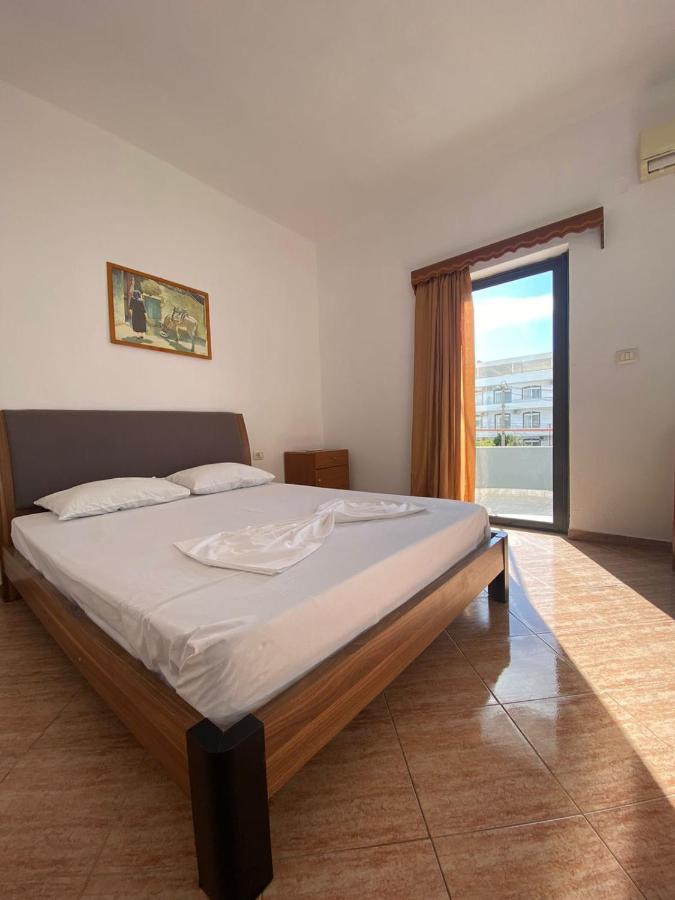 B&B Ksamil Bagian luar foto