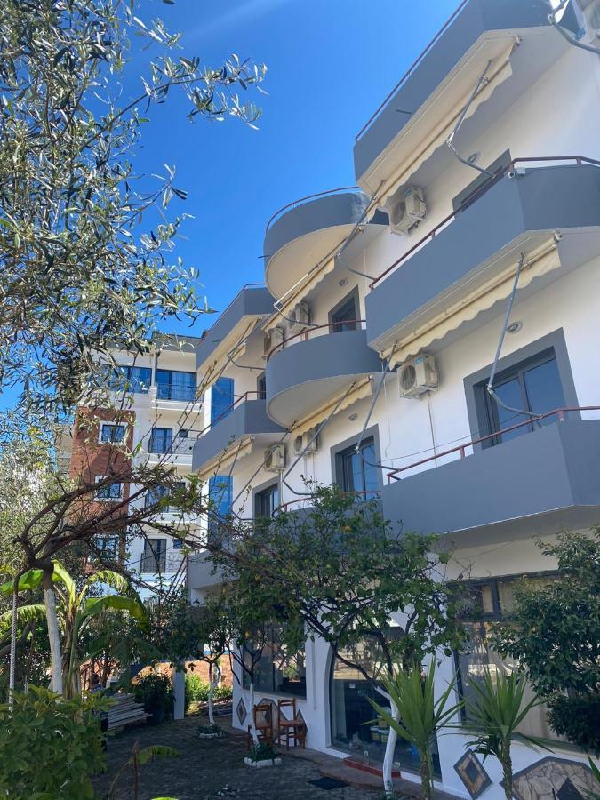 B&B Ksamil Bagian luar foto